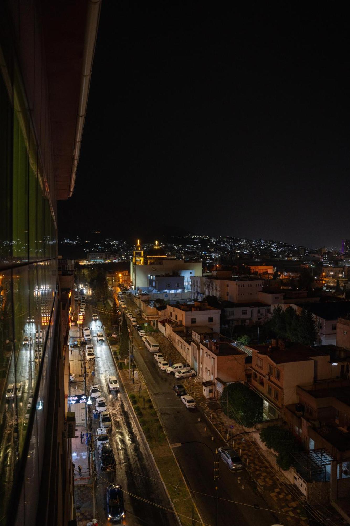 Kristal Hotel ドホーク エクステリア 写真